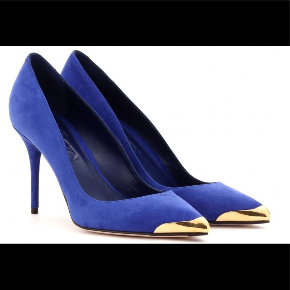 Authentic Alexander McQueen Metal-Toe suede pump